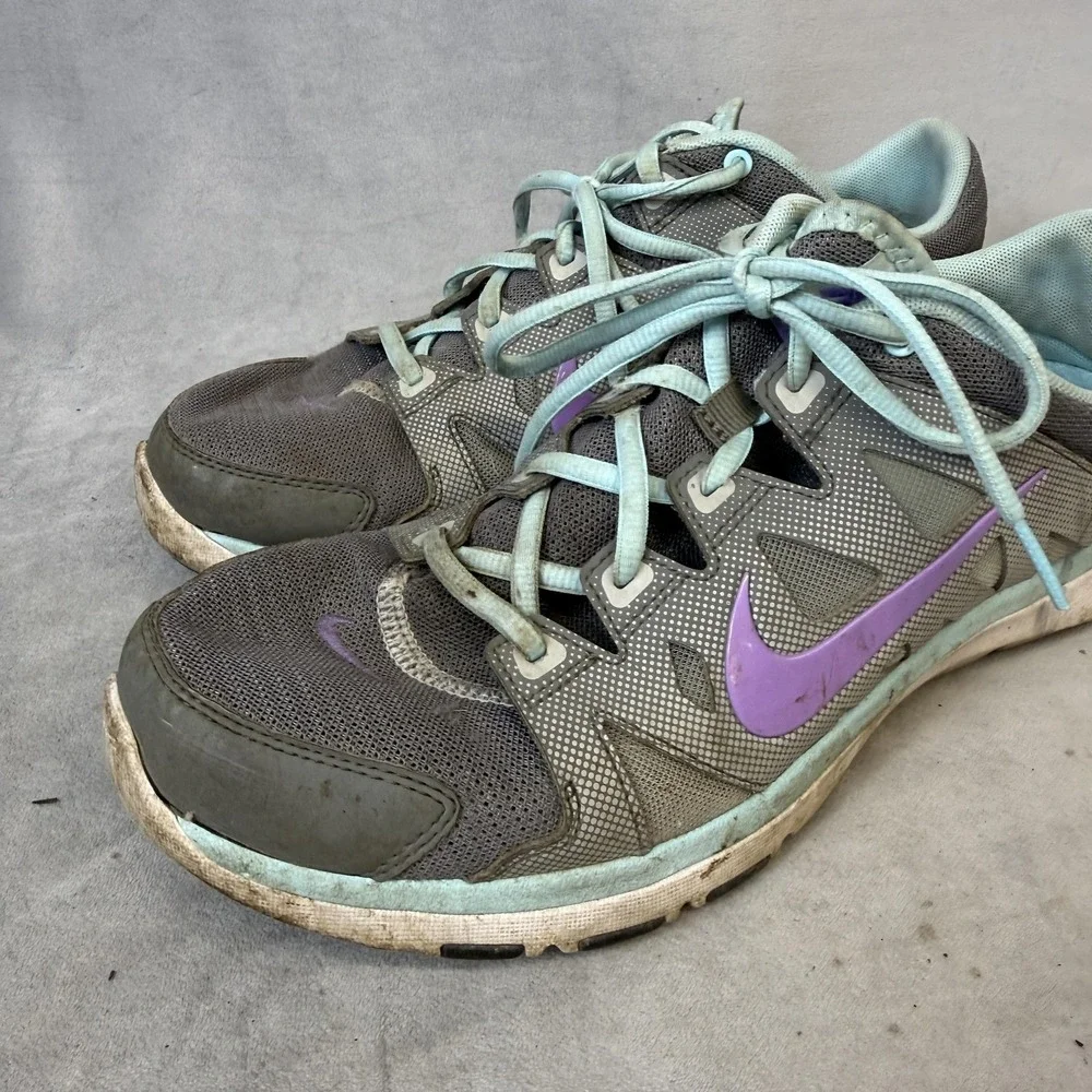Nike Training Shoes Womens Size 9.5 Gray‎ Purple Teal Running Sneakers